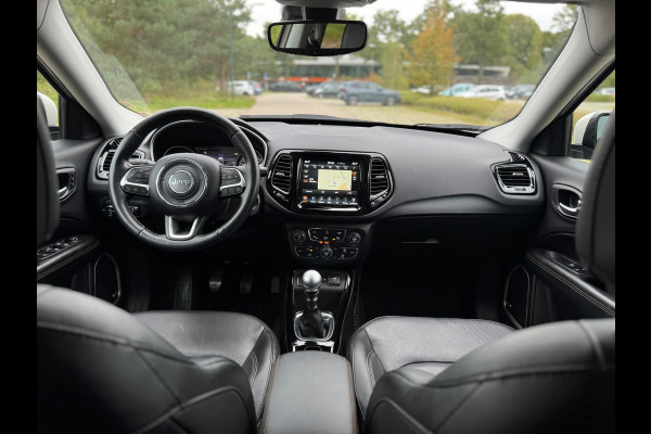 Jeep Compass 1.4 MultiAir Limited, parelmoer wit, achteruitrijcamera, trekhaak, leder, vele opties,NL auto met nap Jeep Compass 1.4 MultiAir Limited, parelmoer wit, achteruitrijcamera, trekhaak, leder, vele opties,NL auto met nap