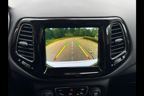 Jeep Compass 1.4 MultiAir Limited, parelmoer wit, achteruitrijcamera, trekhaak, leder, vele opties,NL auto met nap Jeep Compass 1.4 MultiAir Limited, parelmoer wit, achteruitrijcamera, trekhaak, leder, vele opties,NL auto met nap