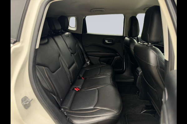 Jeep Compass 1.4 MultiAir Limited, parelmoer wit, achteruitrijcamera, trekhaak, leder, vele opties,NL auto met nap Jeep Compass 1.4 MultiAir Limited, parelmoer wit, achteruitrijcamera, trekhaak, leder, vele opties,NL auto met nap