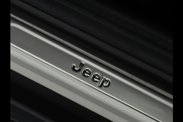 Jeep Compass 1.4 MultiAir Limited, parelmoer wit, achteruitrijcamera, trekhaak, leder, vele opties,NL auto met nap Jeep Compass 1.4 MultiAir Limited, parelmoer wit, achteruitrijcamera, trekhaak, leder, vele opties,NL auto met nap