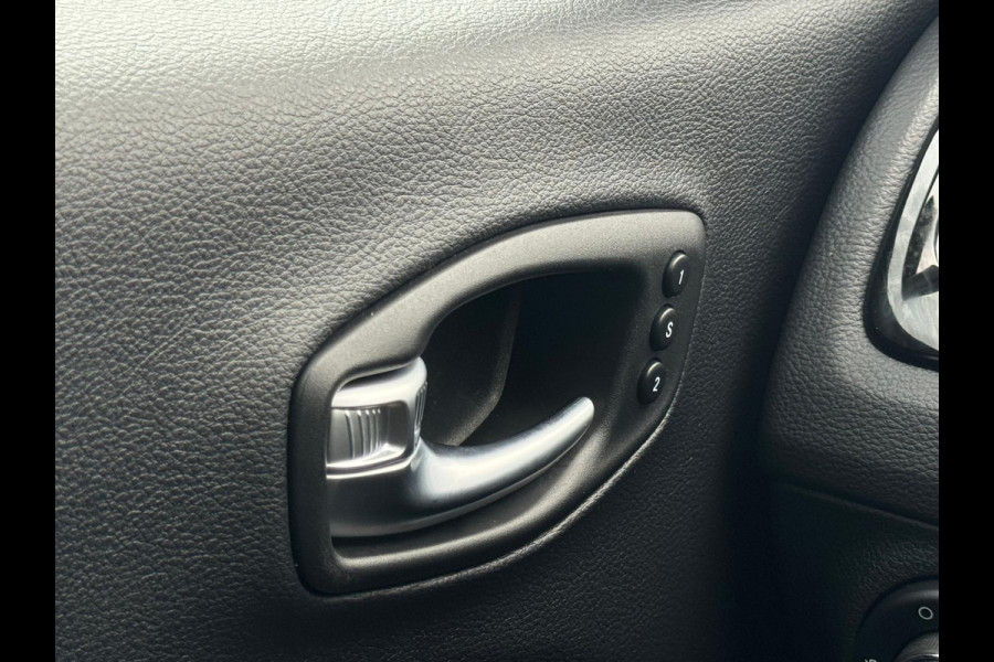 Jeep Compass 1.4 MultiAir Limited, parelmoer wit, achteruitrijcamera, trekhaak, leder, vele opties,NL auto met nap Jeep Compass 1.4 MultiAir Limited, parelmoer wit, achteruitrijcamera, trekhaak, leder, vele opties,NL auto met nap