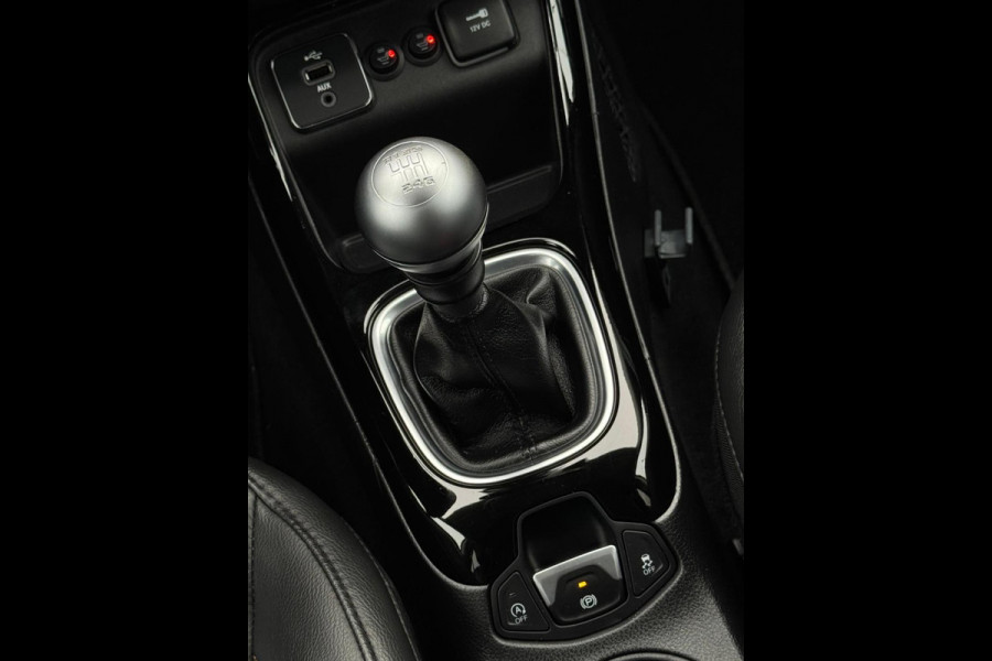 Jeep Compass 1.4 MultiAir Limited, parelmoer wit, achteruitrijcamera, trekhaak, leder, vele opties,NL auto met nap Jeep Compass 1.4 MultiAir Limited, parelmoer wit, achteruitrijcamera, trekhaak, leder, vele opties,NL auto met nap