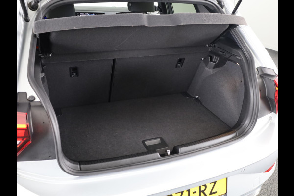 Volkswagen Polo 1.0 TSI R-Line | Verlengde Garantie | Keyless | Achteruitrijcamera | Carplay |