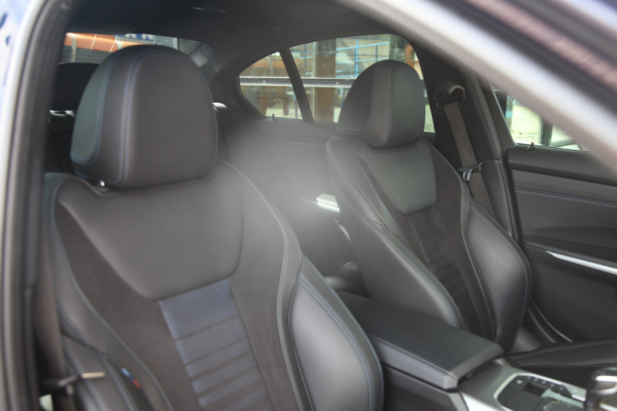 BMW 3-serie 330e M Sport HD/Adaptive/trekhaak/laser/Memory