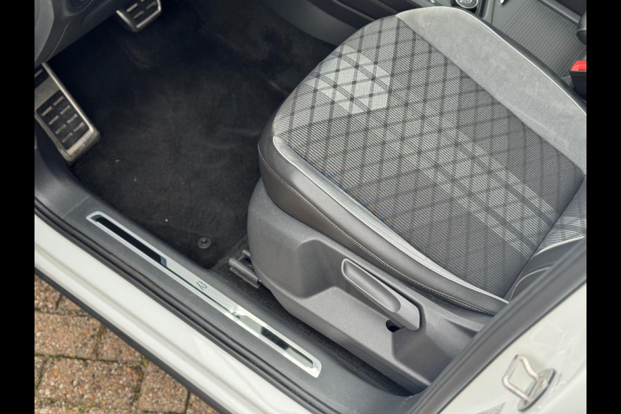 Volkswagen Tiguan 2.0 TSI 4Motion R-LINE 2021 AUT PANO NAP!