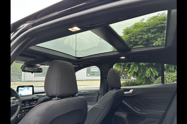 Ford Focus 1.5 EcoBoost ST Line Business Ford Focus 1.5 EcoBoost ST Line Business