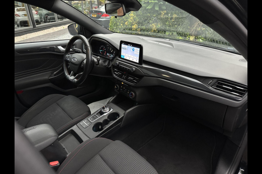 Ford Focus 1.5 EcoBoost ST Line Business Ford Focus 1.5 EcoBoost ST Line Business