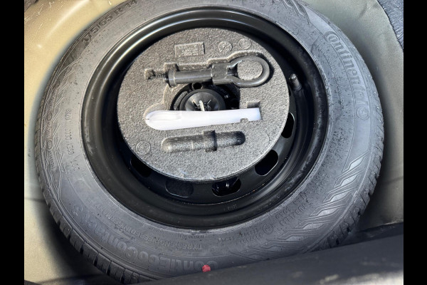 Ford Fiesta 1.1 Trend 2018 ZWART NAVI CLIMA NAP 1e Eig! Ford Fiesta 1.1 Trend 2018 ZWART NAVI CLIMA NAP 1e Eig!