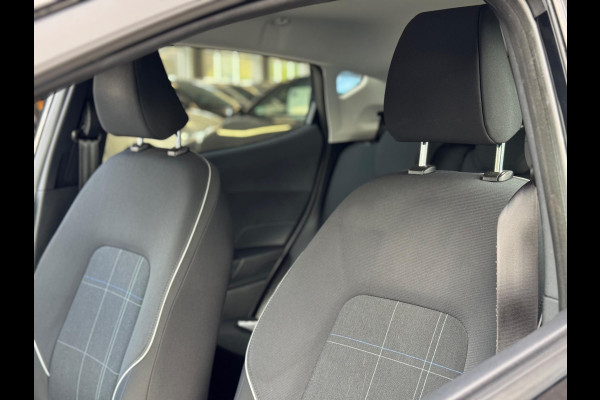 Ford Fiesta 1.1 Trend 2018 ZWART NAVI CLIMA NAP 1e Eig! Ford Fiesta 1.1 Trend 2018 ZWART NAVI CLIMA NAP 1e Eig!