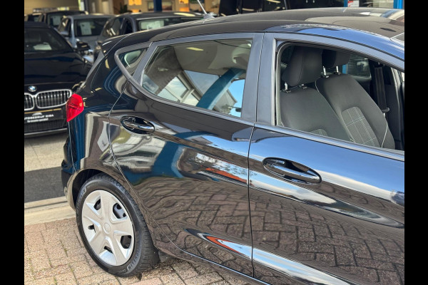 Ford Fiesta 1.1 Trend 2018 ZWART NAVI CLIMA NAP 1e Eig! Ford Fiesta 1.1 Trend 2018 ZWART NAVI CLIMA NAP 1e Eig!
