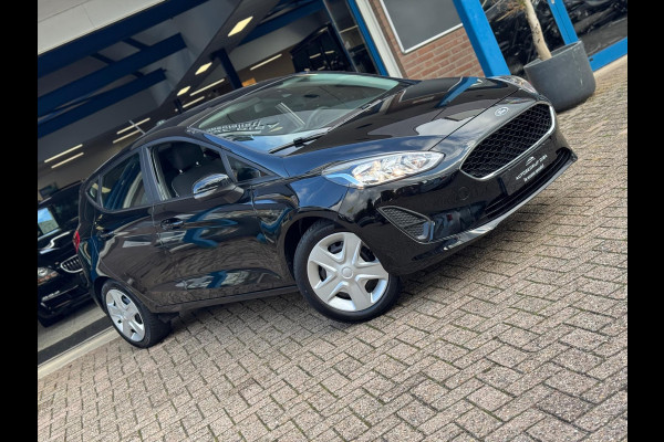 Ford Fiesta 1.1 Trend 2018 ZWART NAVI CLIMA NAP 1e Eig! Ford Fiesta 1.1 Trend 2018 ZWART NAVI CLIMA NAP 1e Eig!