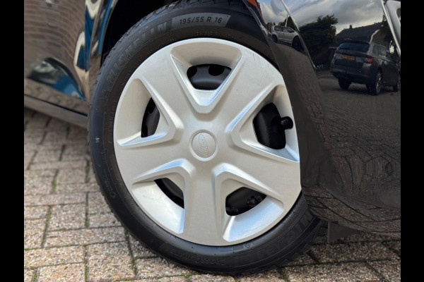 Ford Fiesta 1.1 Trend 2018 ZWART NAVI CLIMA NAP 1e Eig! Ford Fiesta 1.1 Trend 2018 ZWART NAVI CLIMA NAP 1e Eig!