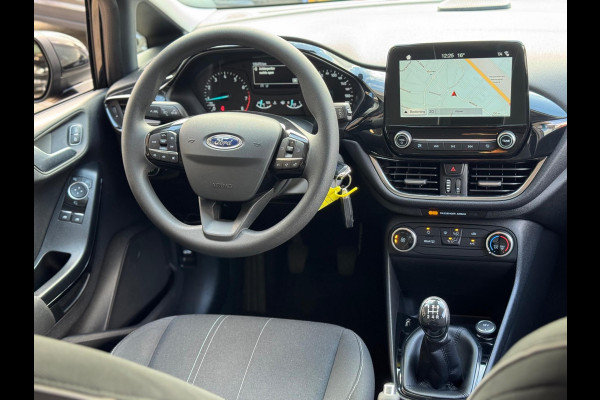 Ford Fiesta 1.1 Trend 2018 ZWART NAVI CLIMA NAP 1e Eig! Ford Fiesta 1.1 Trend 2018 ZWART NAVI CLIMA NAP 1e Eig!