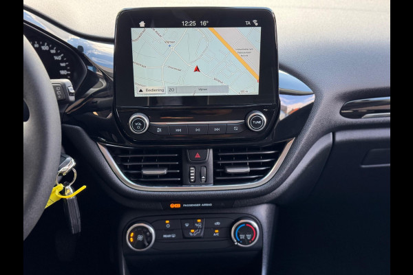 Ford Fiesta 1.1 Trend 2018 ZWART NAVI CLIMA NAP 1e Eig! Ford Fiesta 1.1 Trend 2018 ZWART NAVI CLIMA NAP 1e Eig!