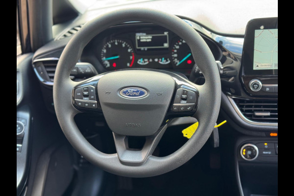 Ford Fiesta 1.1 Trend 2018 ZWART NAVI CLIMA NAP 1e Eig! Ford Fiesta 1.1 Trend 2018 ZWART NAVI CLIMA NAP 1e Eig!