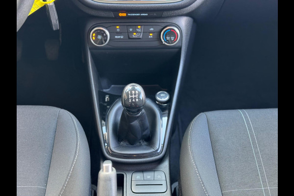 Ford Fiesta 1.1 Trend 2018 ZWART NAVI CLIMA NAP 1e Eig! Ford Fiesta 1.1 Trend 2018 ZWART NAVI CLIMA NAP 1e Eig!