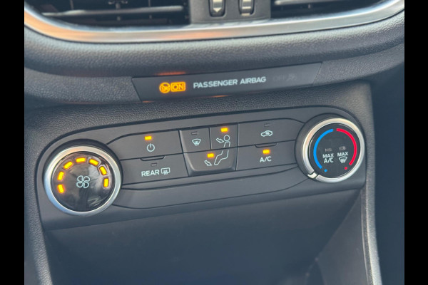 Ford Fiesta 1.1 Trend 2018 ZWART NAVI CLIMA NAP 1e Eig! Ford Fiesta 1.1 Trend 2018 ZWART NAVI CLIMA NAP 1e Eig!
