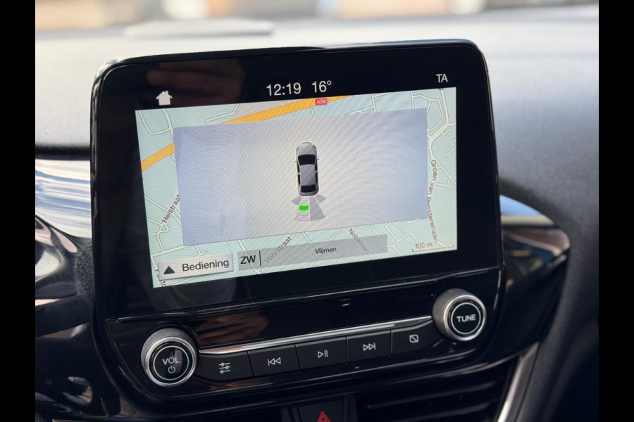 Ford Fiesta 1.1 Trend 2018 ZWART NAVI CLIMA NAP 1e Eig! Ford Fiesta 1.1 Trend 2018 ZWART NAVI CLIMA NAP 1e Eig!