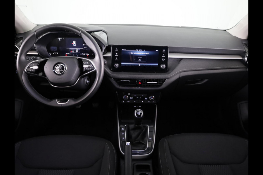 Škoda Octavia Combi 1.5 TSI MHEV Business Edition 115 pk DSG | Facelift | Verlengde garantie | Navigatie | Trekhaak (wegklapbaar) | Parkeersensoren | Achteruitrijcamera | Stoelverwarming |