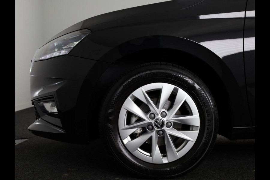 Škoda Octavia Combi 1.5 TSI MHEV Business Edition 115 pk DSG | Facelift | Verlengde garantie | Navigatie | Trekhaak (wegklapbaar) | Parkeersensoren | Achteruitrijcamera | Stoelverwarming |