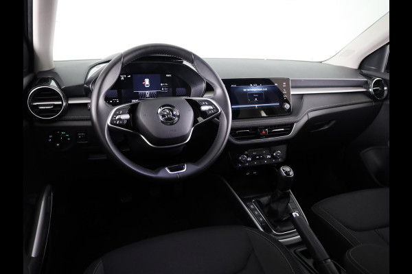 Škoda Octavia Combi 1.5 TSI MHEV Business Edition 115 pk DSG | Facelift | Verlengde garantie | Navigatie | Trekhaak (wegklapbaar) | Parkeersensoren | Achteruitrijcamera | Stoelverwarming |