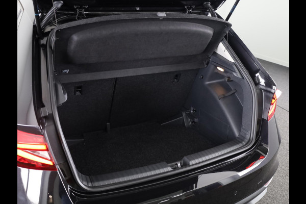 Škoda Octavia Combi 1.5 TSI MHEV Business Edition 115 pk DSG | Facelift | Verlengde garantie | Navigatie | Trekhaak (wegklapbaar) | Parkeersensoren | Achteruitrijcamera | Stoelverwarming |