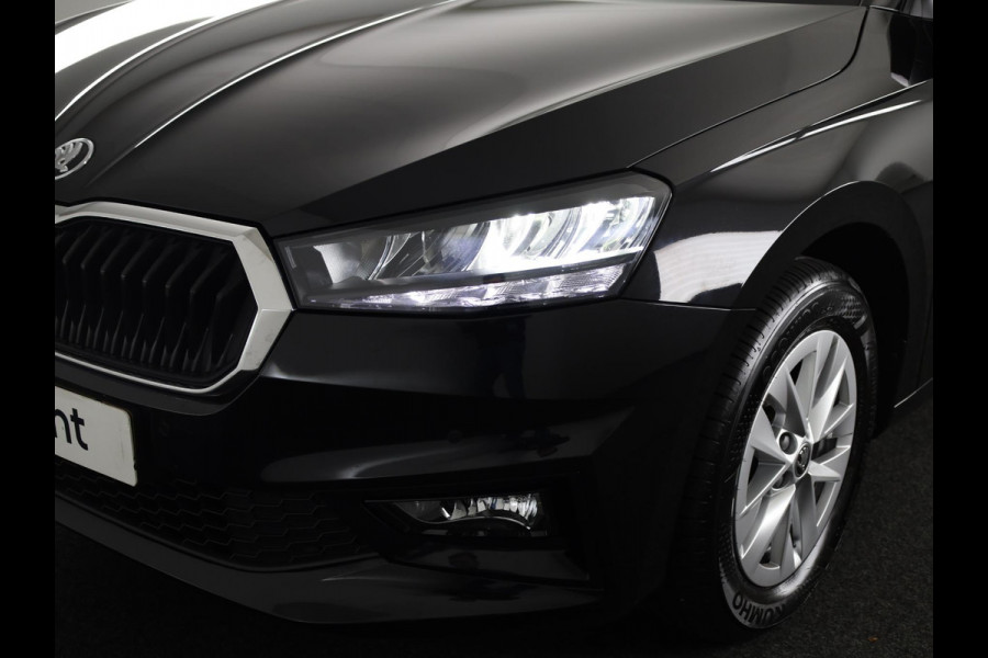 Škoda Octavia Combi 1.5 TSI MHEV Business Edition 115 pk DSG | Facelift | Verlengde garantie | Navigatie | Trekhaak (wegklapbaar) | Parkeersensoren | Achteruitrijcamera | Stoelverwarming |