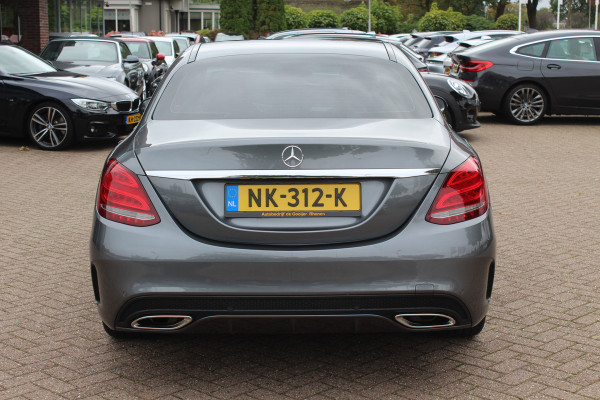Mercedes-Benz C-Klasse 180 AMG Sport Edition / Leder / Navigatie / Parkeerhulp / 18'' / Bluetooth / Cruise Control Mercedes-Benz C-Klasse 180 AMG Sport Edition / Leder / Navigatie / Parkeerhulp / 18'' / Bluetooth / Cruise Control