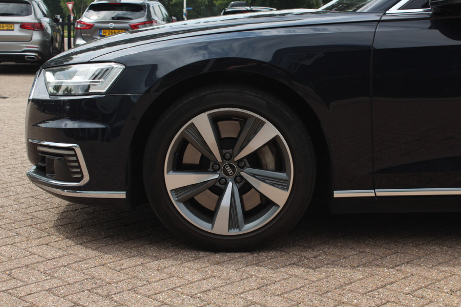 Audi A8 60 TFSI e quattro Pro Line Plus 476pk NL Auto! / Panoramadak / 360Camera / Head-up / B&O / Luxe Leder / Softclose / Keyless / Luchtvering / Stoelmassage / Stoelventilatie