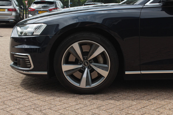Audi A8 60 TFSI e quattro Pro Line Plus 476pk NL Auto! / Panoramadak / 360Camera / Head-up / B&O / Luxe Leder / Softclose / Keyless / Luchtvering / Stoelmassage / Stoelventilatie
