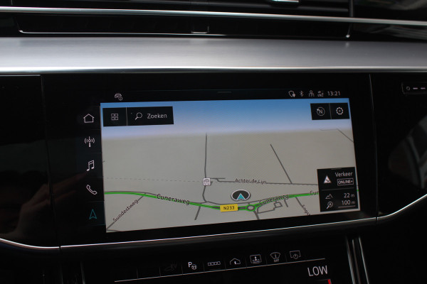 Audi A8 60 TFSI e quattro Pro Line Plus 476pk NL Auto! / Panoramadak / 360Camera / Head-up / B&O / Luxe Leder / Softclose / Keyless / Luchtvering / Stoelmassage / Stoelventilatie
