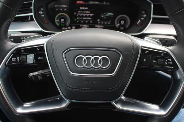 Audi A8 60 TFSI e quattro Pro Line Plus 476pk NL Auto! / Panoramadak / 360Camera / Head-up / B&O / Luxe Leder / Softclose / Keyless / Luchtvering / Stoelmassage / Stoelventilatie
