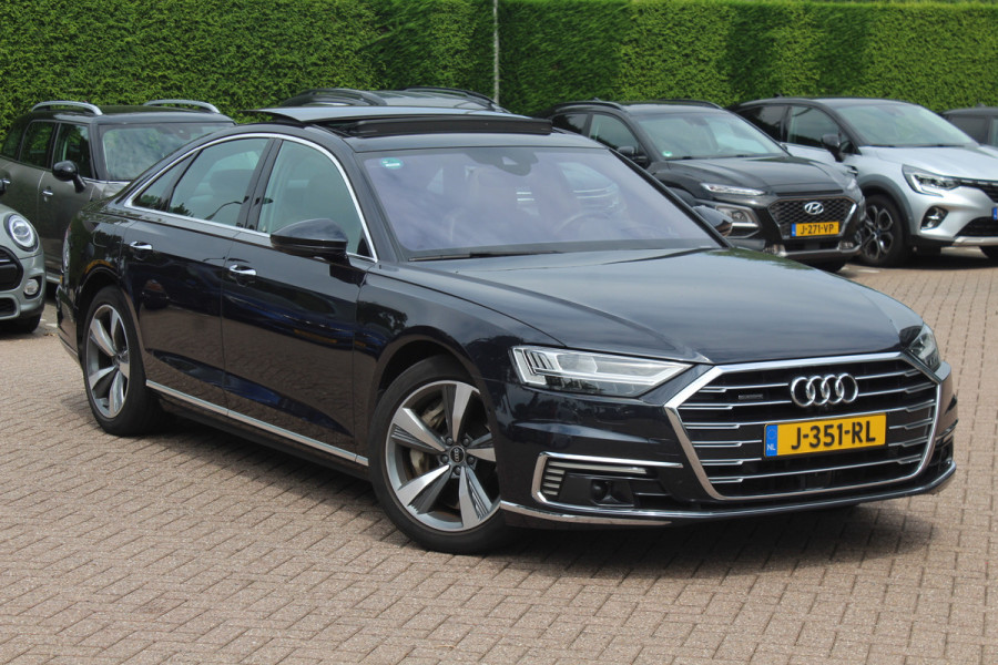 Audi A8 60 TFSI e quattro Pro Line Plus 476pk NL Auto! / Panoramadak / 360Camera / Head-up / B&O / Luxe Leder / Softclose / Keyless / Luchtvering / Stoelmassage / Stoelventilatie