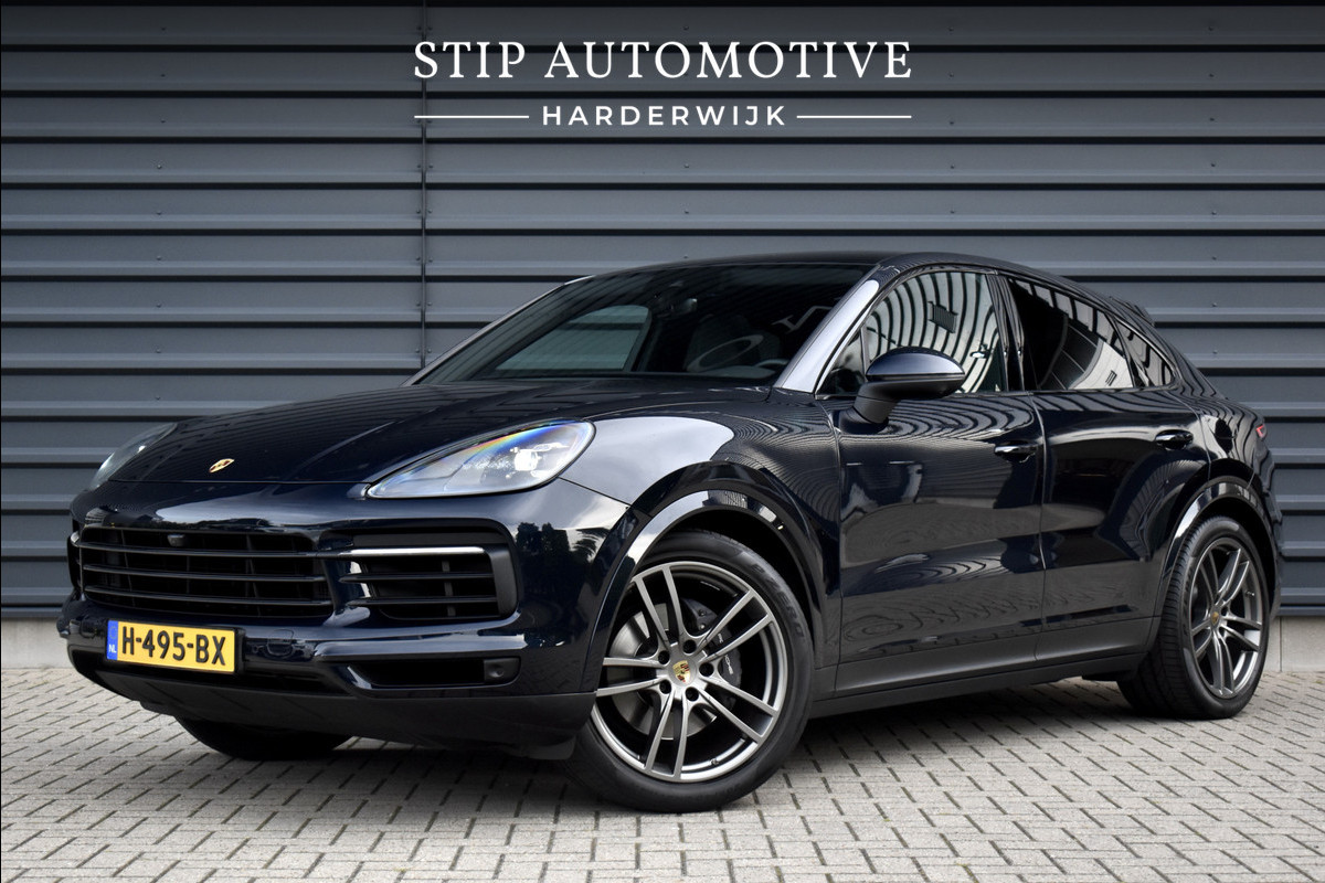 Porsche Cayenne Coupé 3.0 E-Hybrid 462pk | Pano | Sport Chrono | 360 Camera | 21'' Wielen | Luchtvering | Stuurverwarming |  Stoel + Achterbankverwarming | LED Achterlichten donker |