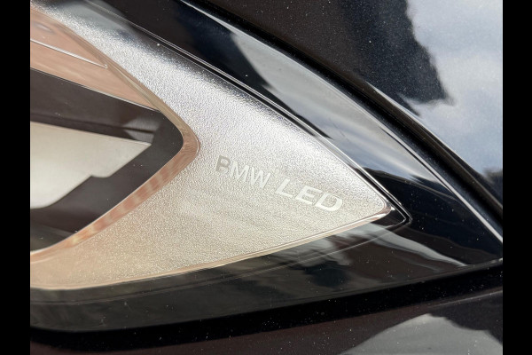 BMW 3 Serie Touring 330e Camera. M-stuur, Tr.haak, Carplay, DAB