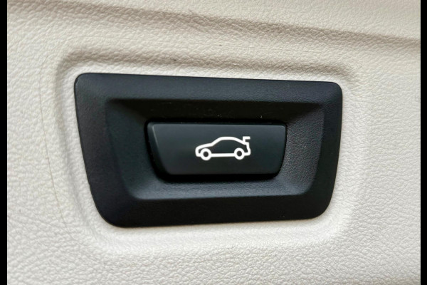 BMW 3 Serie Touring 330e Camera. M-stuur, Tr.haak, Carplay, DAB