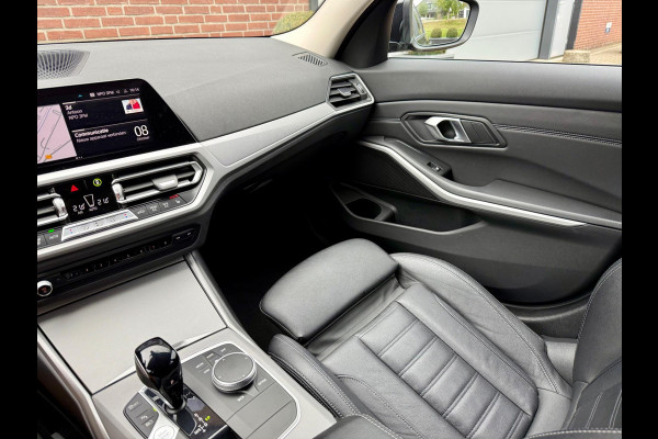 BMW 3 Serie Touring 320e Laser, Carplay, DAB, Sportstoel [BTW, NL, NAP, Dealer-onderhouden]