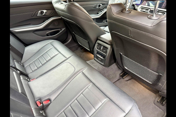 BMW 3 Serie Touring 320e Laser, Carplay, DAB, Sportstoel [BTW, NL, NAP, Dealer-onderhouden]