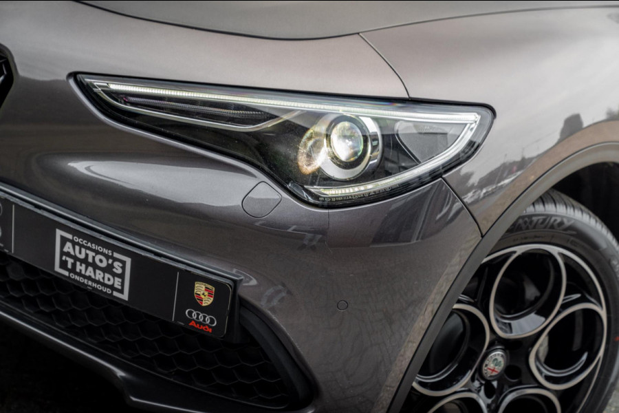 Alfa Romeo Stelvio 2.0 T AWD Q4 200 PK Aut. 1e Eig Xenon Leder Black Optic Stoelverwarming Camera 20''