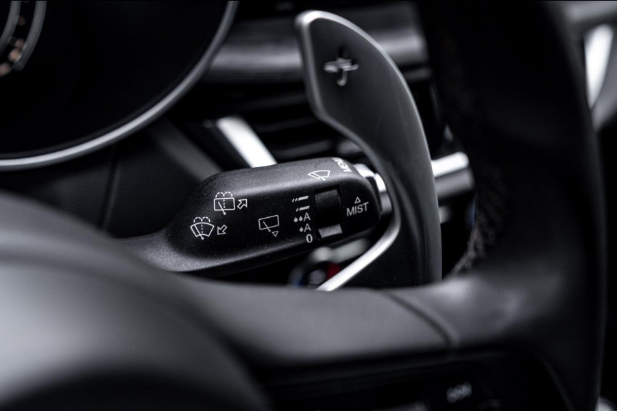 Alfa Romeo Stelvio 2.0 T AWD Q4 200 PK Aut. 1e Eig Xenon Leder Black Optic Stoelverwarming Camera 20''