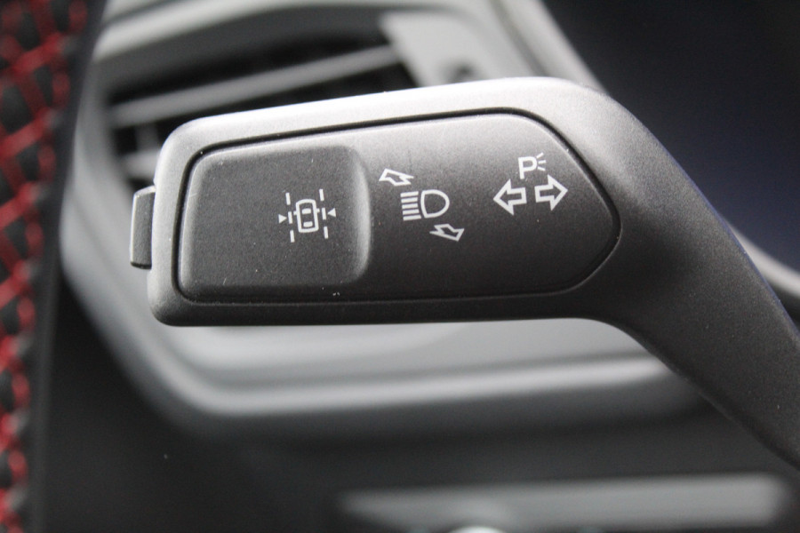 Ford Kuga 2.5 PHEV ST-Line , 225pk , 1500kg Trekgewicht Climate control , winterpack , Trekhaak , Camera Ford Kuga 2.5 PHEV ST-Line , 225pk , 1500kg Trekgewicht Climate control , winterpack , Trekhaak , Camera