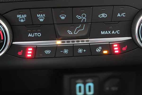 Ford Kuga 2.5 PHEV ST-Line , 225pk , 1500kg Trekgewicht Climate control , winterpack , Trekhaak , Camera Ford Kuga 2.5 PHEV ST-Line , 225pk , 1500kg Trekgewicht Climate control , winterpack , Trekhaak , Camera