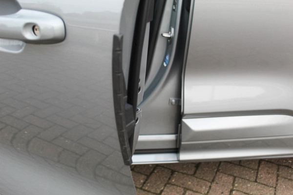 Ford Kuga 2.5 PHEV ST-Line , 225pk , 1500kg Trekgewicht Climate control , winterpack , Trekhaak , Camera Ford Kuga 2.5 PHEV ST-Line , 225pk , 1500kg Trekgewicht Climate control , winterpack , Trekhaak , Camera