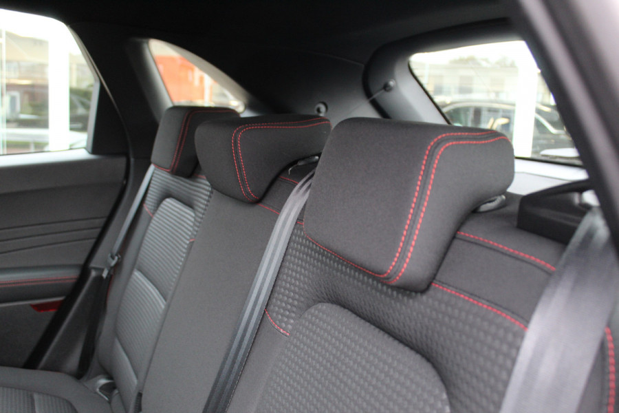 Ford Kuga 2.5 PHEV ST-Line , 225pk , 1500kg Trekgewicht Climate control , winterpack , Trekhaak , Camera Ford Kuga 2.5 PHEV ST-Line , 225pk , 1500kg Trekgewicht Climate control , winterpack , Trekhaak , Camera