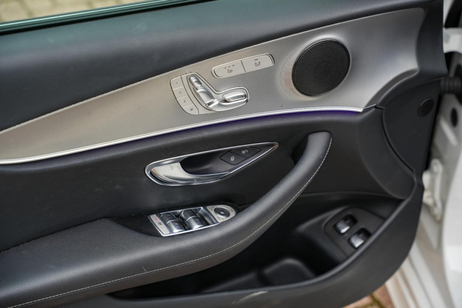 Mercedes-Benz E-Klasse 300 d Sport Edition AMG WideScreen Adapt. Cruise Memory Ambient Trekhaak Mercedes-Benz E-Klasse 300 d Sport Edition AMG WideScreen Adapt. Cruise Memory Ambient Trekhaak