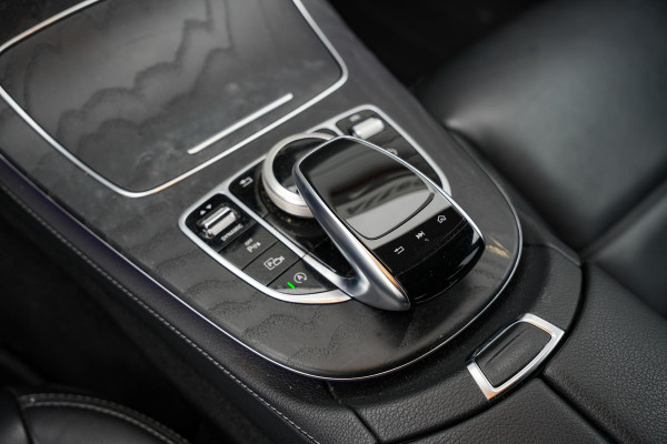 Mercedes-Benz E-Klasse 300 d Sport Edition AMG WideScreen Adapt. Cruise Memory Ambient Trekhaak Mercedes-Benz E-Klasse 300 d Sport Edition AMG WideScreen Adapt. Cruise Memory Ambient Trekhaak