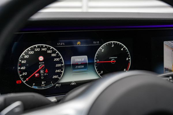 Mercedes-Benz E-Klasse 300 d Sport Edition AMG WideScreen Adapt. Cruise Memory Ambient Trekhaak Mercedes-Benz E-Klasse 300 d Sport Edition AMG WideScreen Adapt. Cruise Memory Ambient Trekhaak