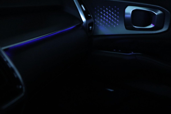 Kia Sorento 1.6 T-GDI Hybrid 4WD / PANO / KEYLESS / HUD / 360 / VOLLEDIG UITGEVOERD! Kia Sorento 1.6 T-GDI Hybrid 4WD / PANO / KEYLESS / HUD / 360 / VOLLEDIG UITGEVOERD!