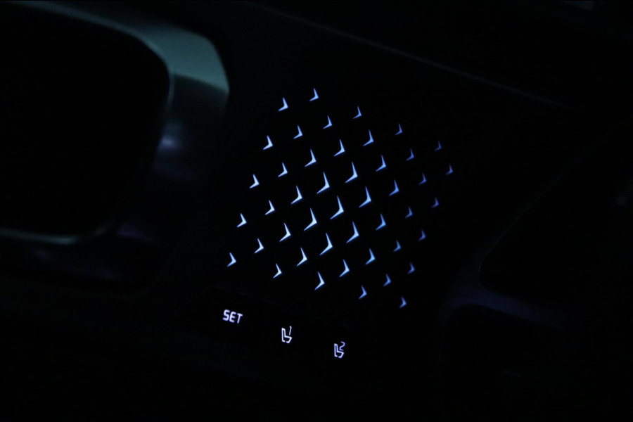 Kia Sorento 1.6 T-GDI Hybrid 4WD / PANO / KEYLESS / HUD / 360 / VOLLEDIG UITGEVOERD! Kia Sorento 1.6 T-GDI Hybrid 4WD / PANO / KEYLESS / HUD / 360 / VOLLEDIG UITGEVOERD!