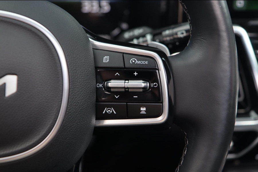 Kia Sorento 1.6 T-GDI Hybrid 4WD / PANO / KEYLESS / HUD / 360 / VOLLEDIG UITGEVOERD! Kia Sorento 1.6 T-GDI Hybrid 4WD / PANO / KEYLESS / HUD / 360 / VOLLEDIG UITGEVOERD!